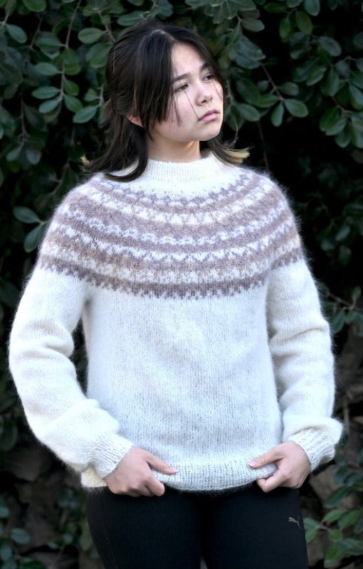 Hand knit wool sweater - Hannes wool store